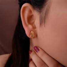 gold earrings