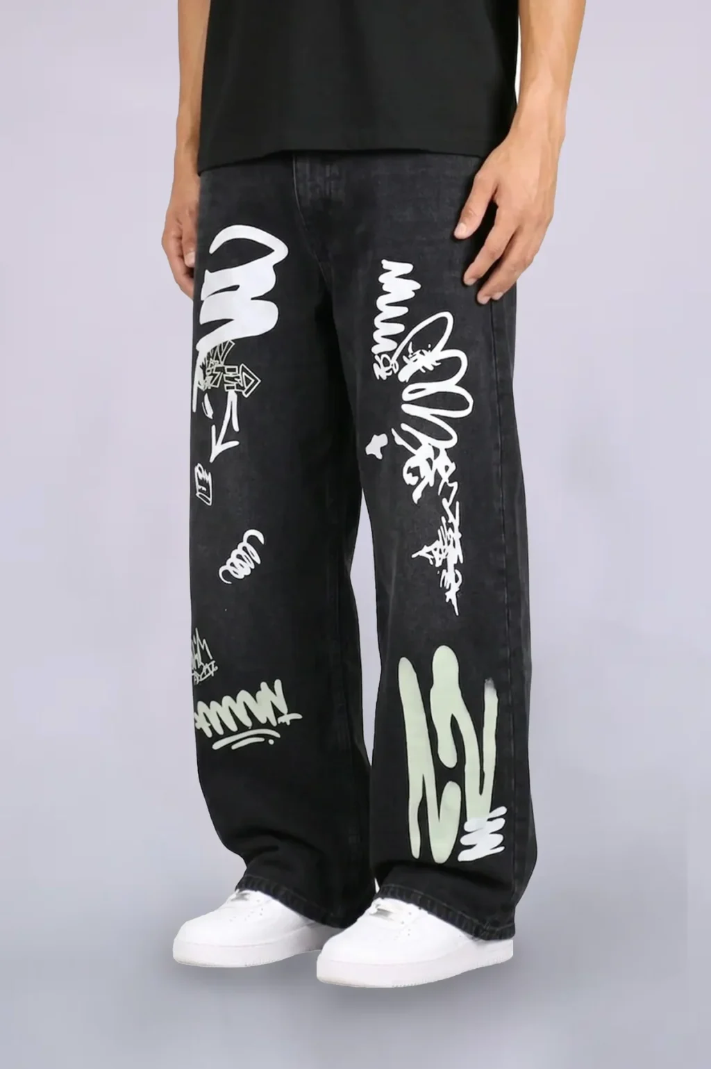 Black_Graffiti_Baggy_Jeans_2