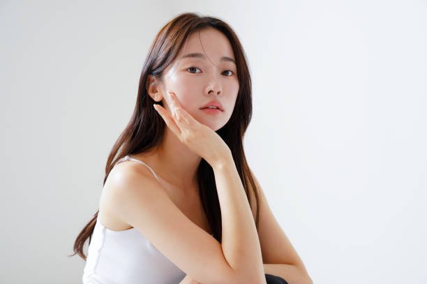 How Does Skin Whitening Treat Facial Pigment